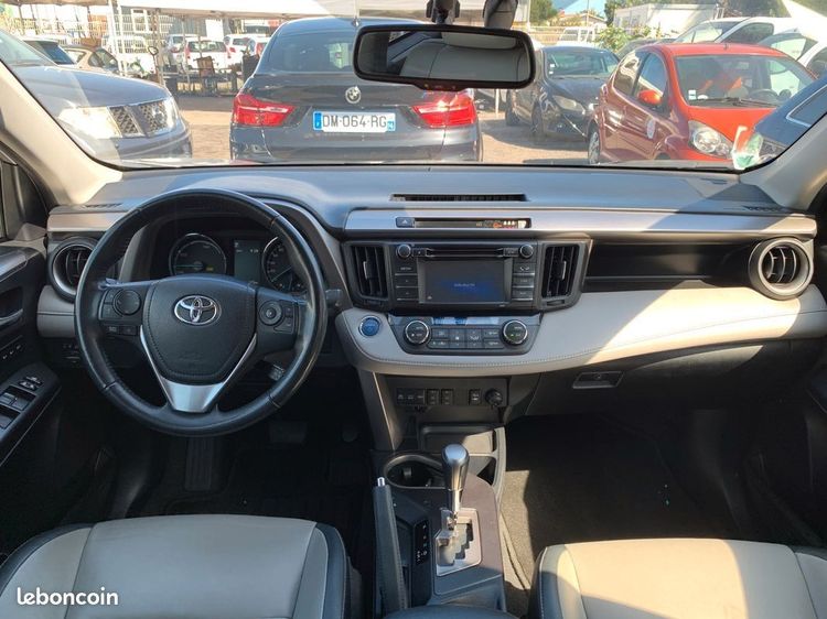 voiture occasion TOYOTA RAV4 à la Réunion disponible sur noutlauto.re