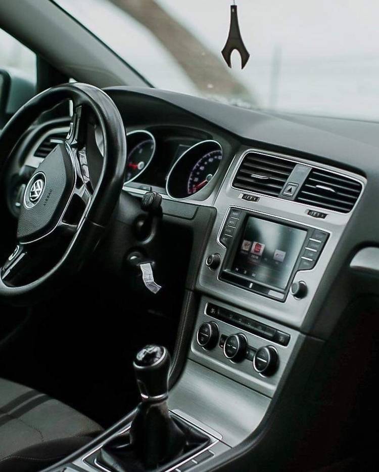 voiture occasion VOLKSWAGEN GOLF à la Réunion disponible sur noutlauto.re