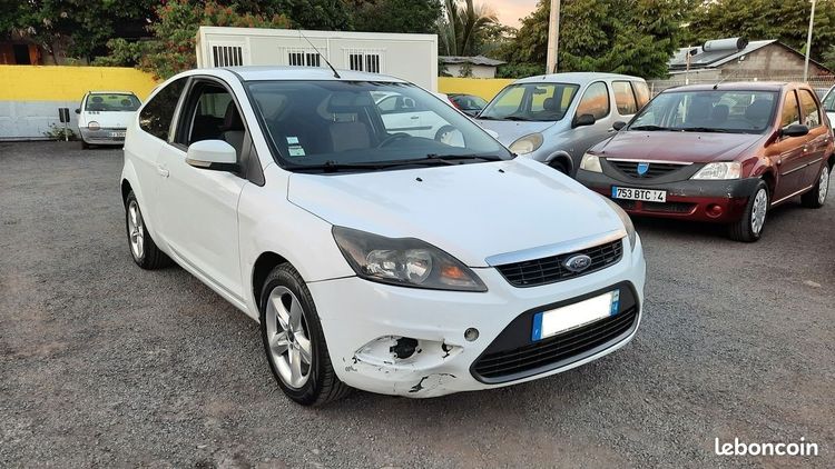 voiture occasion FORD FOCUS à la Réunion disponible sur noutlauto.re