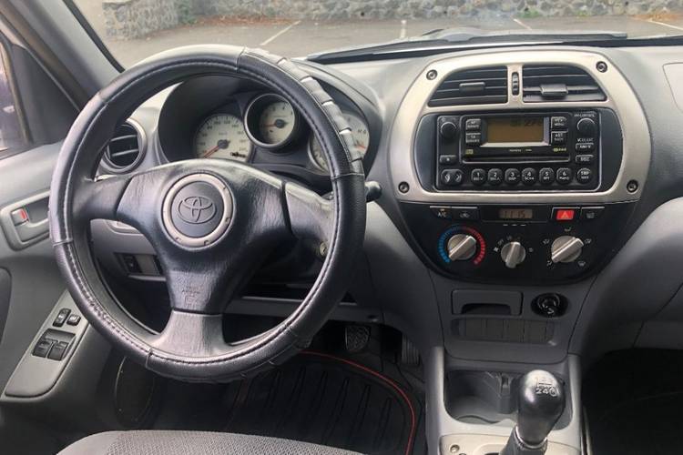voiture occasion TOYOTA RAV4 à la Réunion disponible sur noutlauto.re