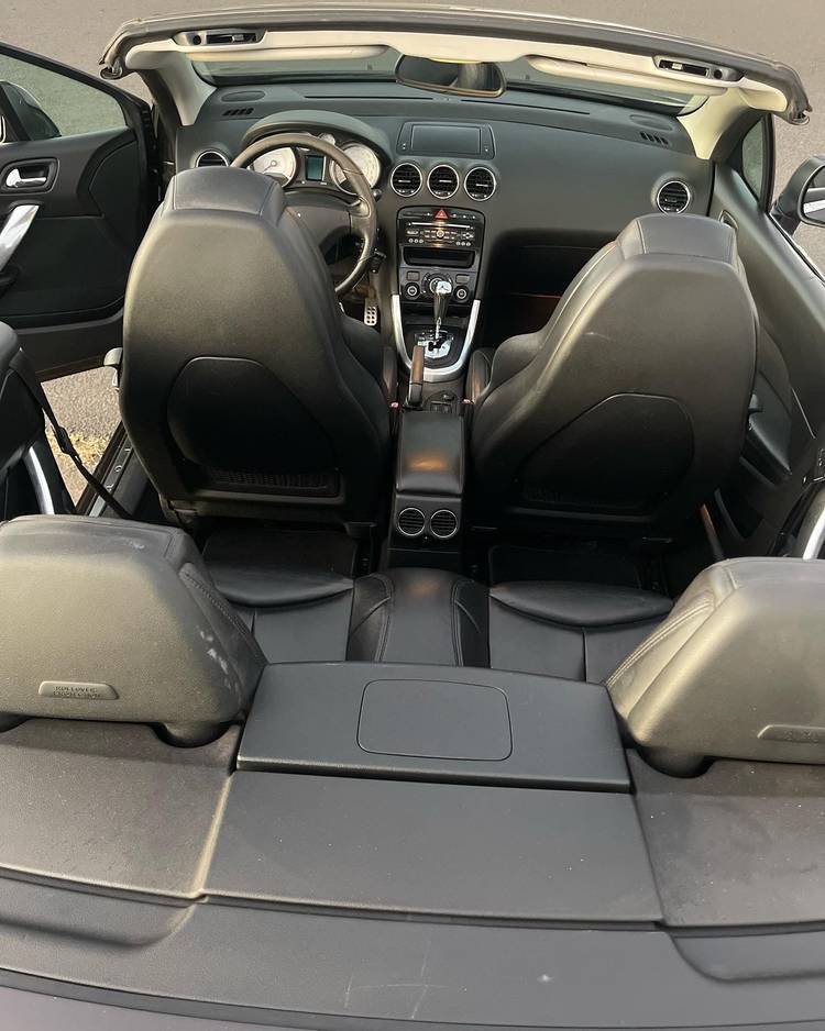 voiture occasion PEUGEOT 308 à la Réunion disponible sur noutlauto.re