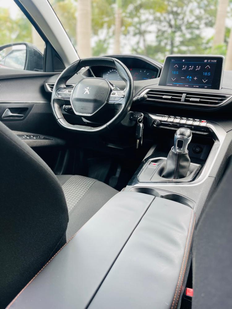 voiture occasion PEUGEOT 3008 à la Réunion disponible sur noutlauto.re