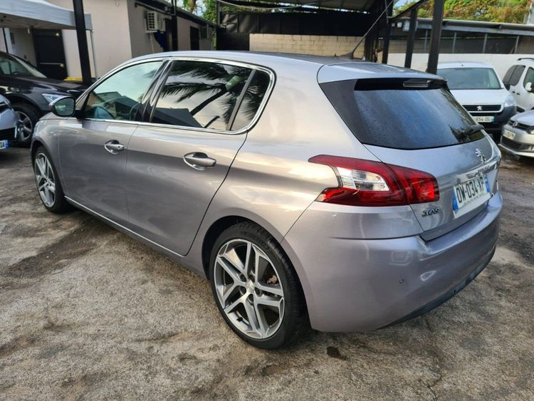 voiture occasion PEUGEOT 308 à la Réunion disponible sur noutlauto.re