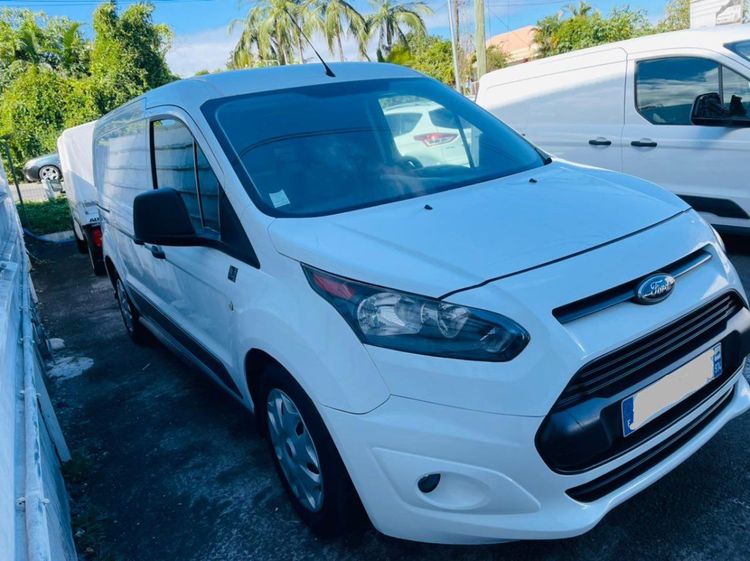 voiture occasion FORD TRANSIT CONNECT à la Réunion disponible sur noutlauto.re