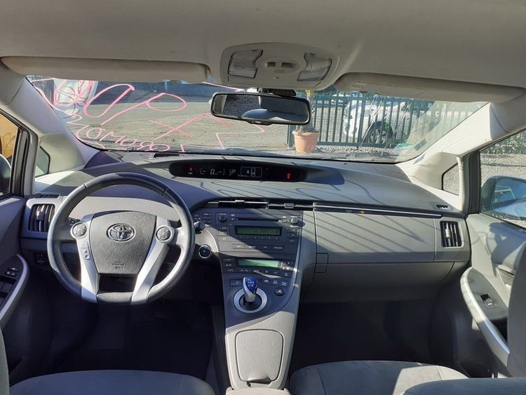 voiture occasion TOYOTA PRIUS à la Réunion disponible sur noutlauto.re