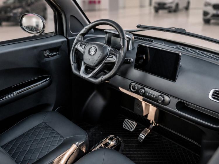 voiture occasion SIMPLICI S1 à la Réunion disponible sur noutlauto.re