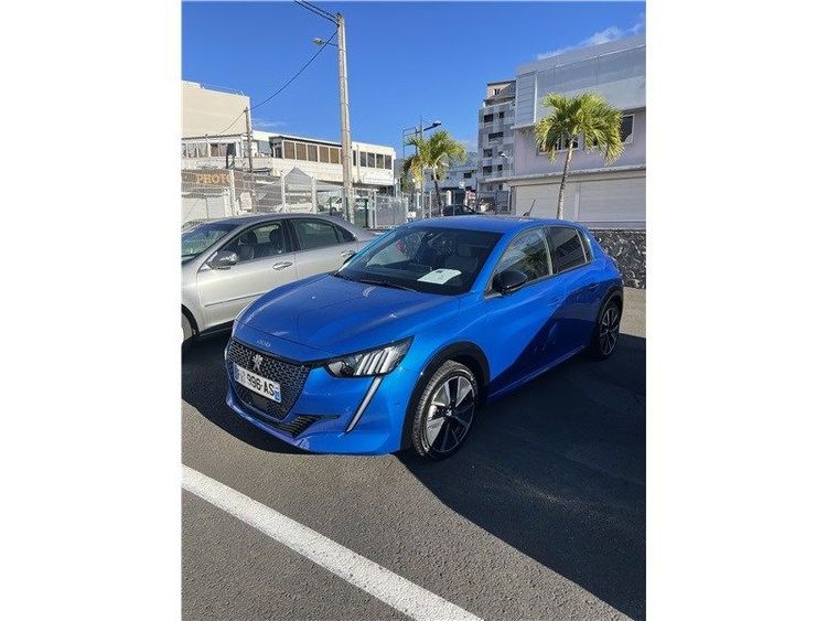 voiture occasion PEUGEOT 208 à la Réunion disponible sur noutlauto.re