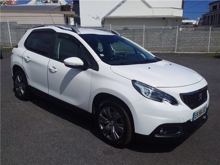 voiture occasion PEUGEOT 2008 à la Réunion disponible sur noutlauto.re