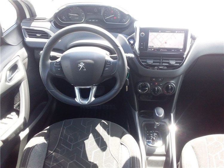 voiture occasion PEUGEOT 2008 à la Réunion disponible sur noutlauto.re