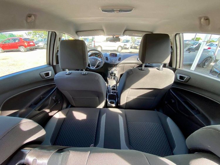 voiture occasion FORD FIESTA à la Réunion disponible sur noutlauto.re