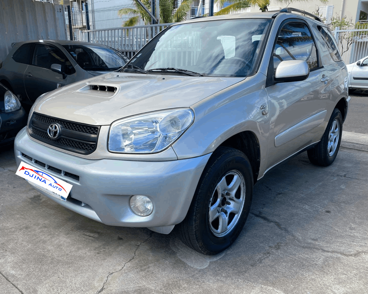 voiture occasion TOYOTA RAV4 à la Réunion disponible sur noutlauto.re