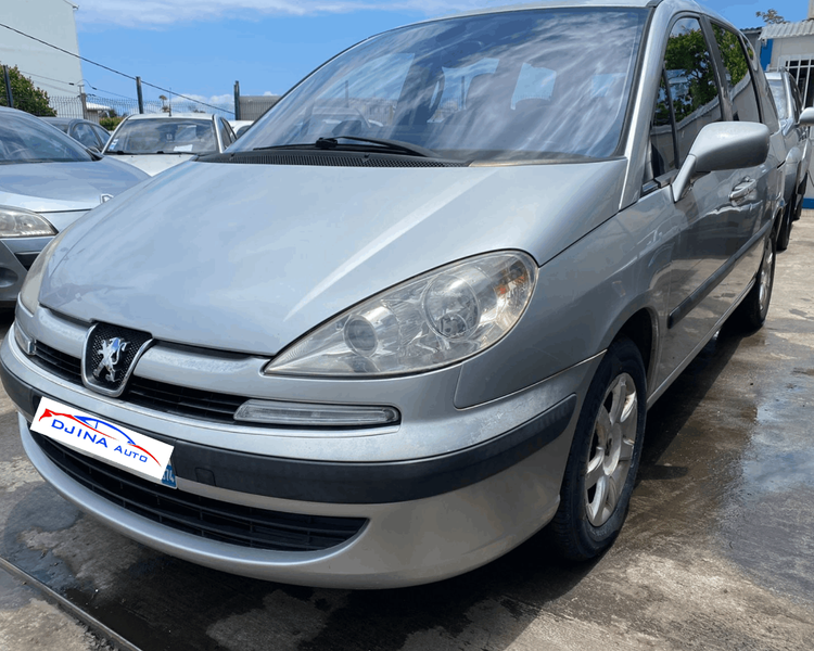 voiture occasion PEUGEOT 807 à la Réunion disponible sur noutlauto.re