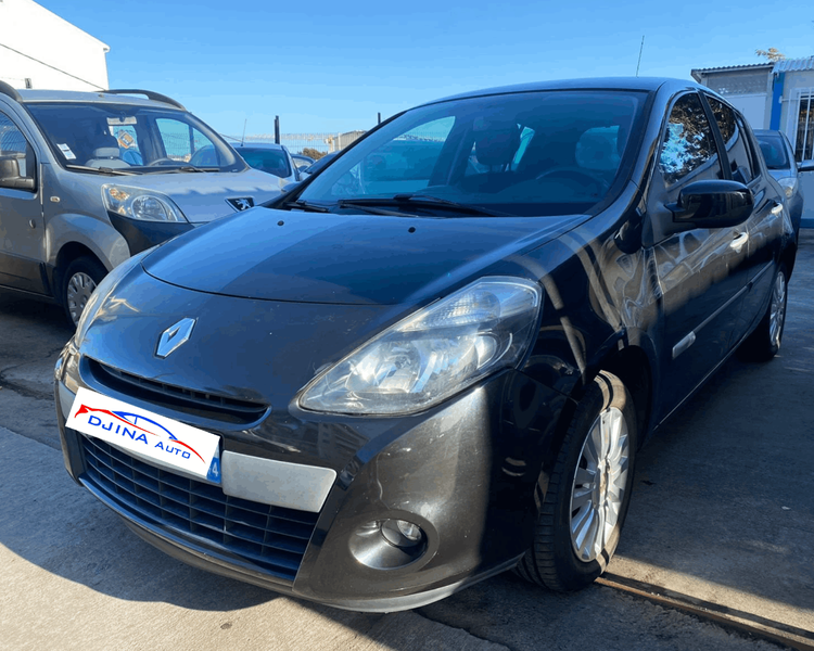 voiture occasion RENAULT CLIO à la Réunion disponible sur noutlauto.re