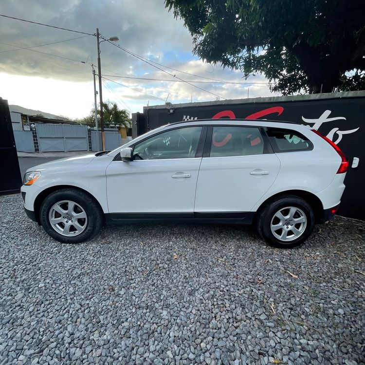 voiture occasion VOLVO XC 60 à la Réunion disponible sur noutlauto.re