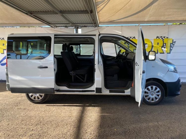 voiture occasion RENAULT TRAFIC à la Réunion disponible sur noutlauto.re