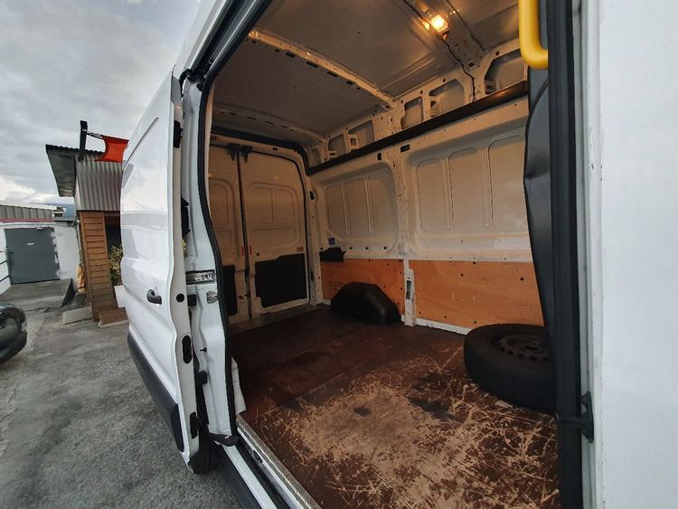 voiture occasion FORD TRANSIT à la Réunion disponible sur noutlauto.re