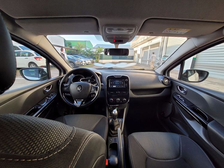 voiture occasion RENAULT CLIO à la Réunion disponible sur noutlauto.re