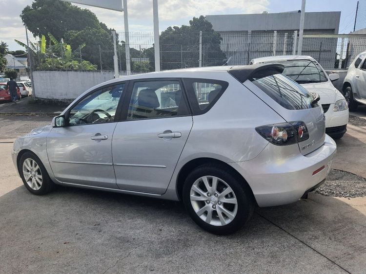 voiture occasion MAZDA 3 à la Réunion disponible sur noutlauto.re