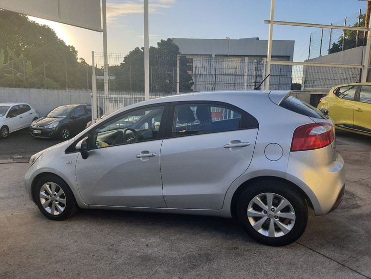 voiture occasion KIA RIO à la Réunion disponible sur noutlauto.re
