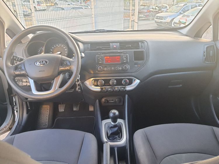 voiture occasion KIA RIO à la Réunion disponible sur noutlauto.re