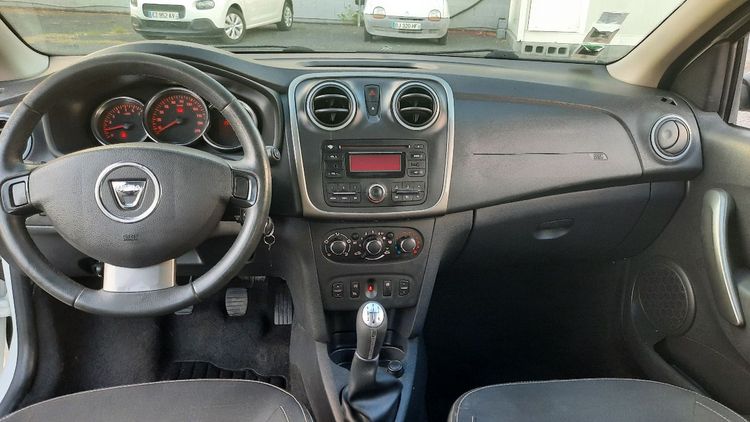 voiture occasion DACIA SANDERO à la Réunion disponible sur noutlauto.re