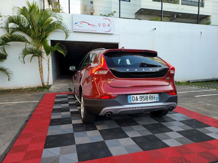 voiture occasion VOLVO V 40 à la Réunion disponible sur noutlauto.re