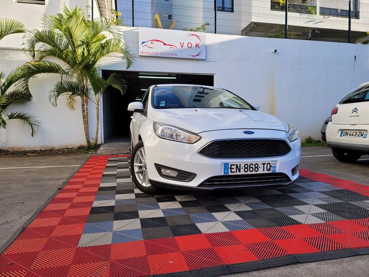 voiture occasion FORD FOCUS à la Réunion disponible sur noutlauto.re