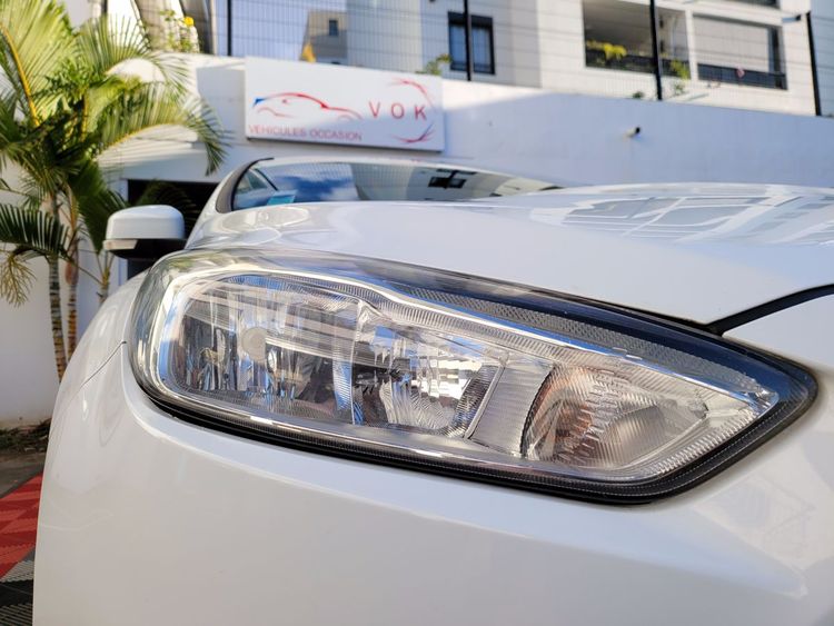 voiture occasion FORD FOCUS à la Réunion disponible sur noutlauto.re