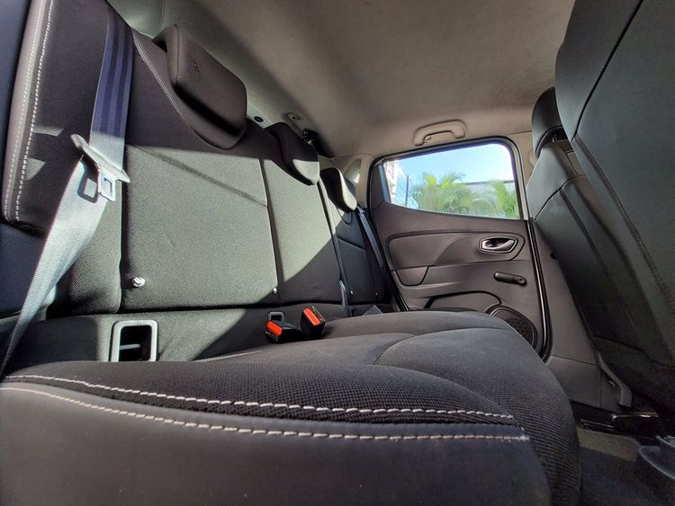 voiture occasion RENAULT CLIO à la Réunion disponible sur noutlauto.re