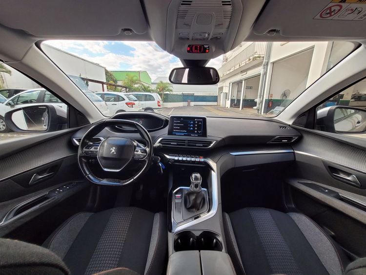 voiture occasion PEUGEOT 3008 à la Réunion disponible sur noutlauto.re