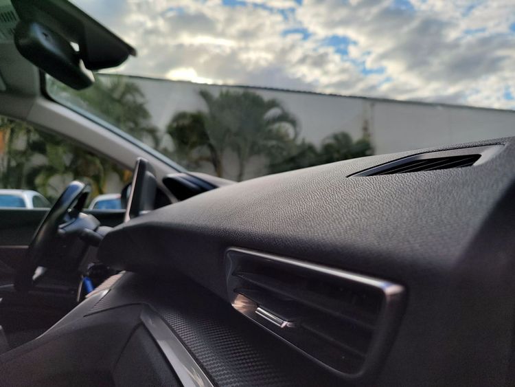 voiture occasion PEUGEOT 3008 à la Réunion disponible sur noutlauto.re