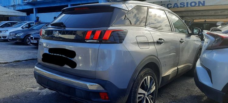 voiture occasion PEUGEOT 3008 à la Réunion disponible sur noutlauto.re