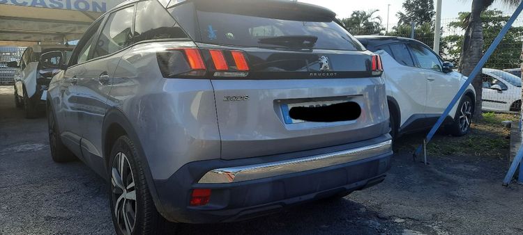 voiture occasion PEUGEOT 3008 à la Réunion disponible sur noutlauto.re