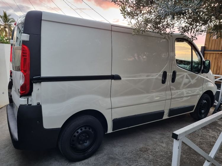 voiture occasion RENAULT TRAFIC à la Réunion disponible sur noutlauto.re