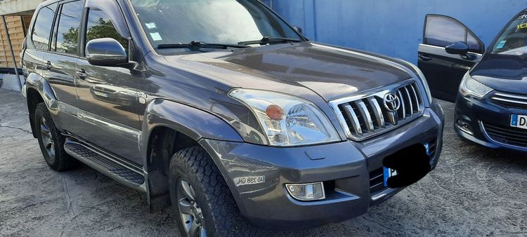 voiture occasion TOYOTA LAND CRUISER à la Réunion disponible sur noutlauto.re
