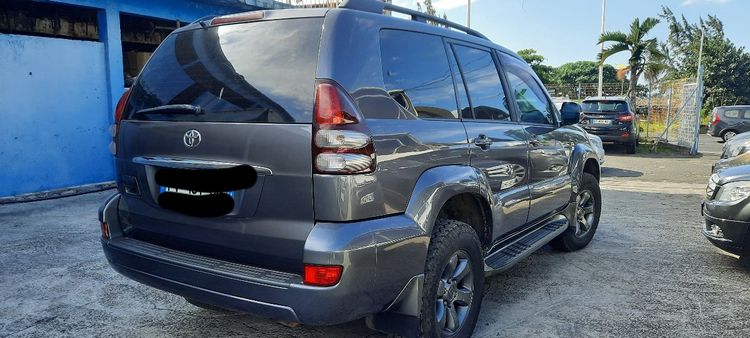 voiture occasion TOYOTA LAND CRUISER à la Réunion disponible sur noutlauto.re