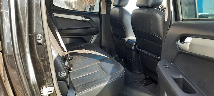 voiture occasion ISUZU D-MAX à la Réunion disponible sur noutlauto.re