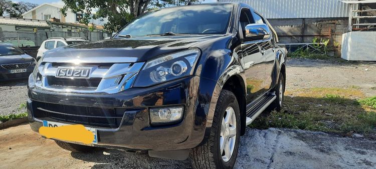 voiture occasion ISUZU D-MAX à la Réunion disponible sur noutlauto.re