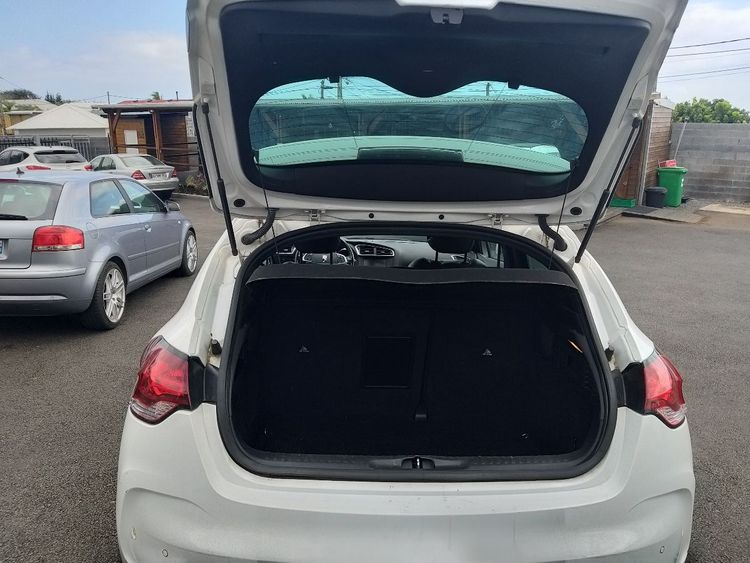 voiture occasion CITROEN DS4 à la Réunion disponible sur noutlauto.re