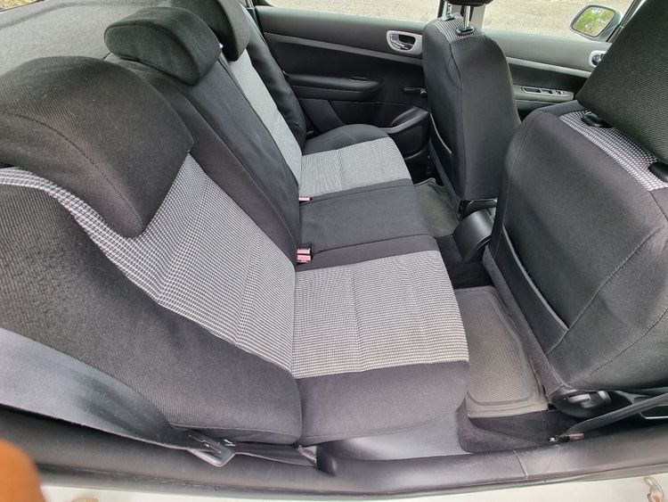 voiture occasion PEUGEOT 307 à la Réunion disponible sur noutlauto.re