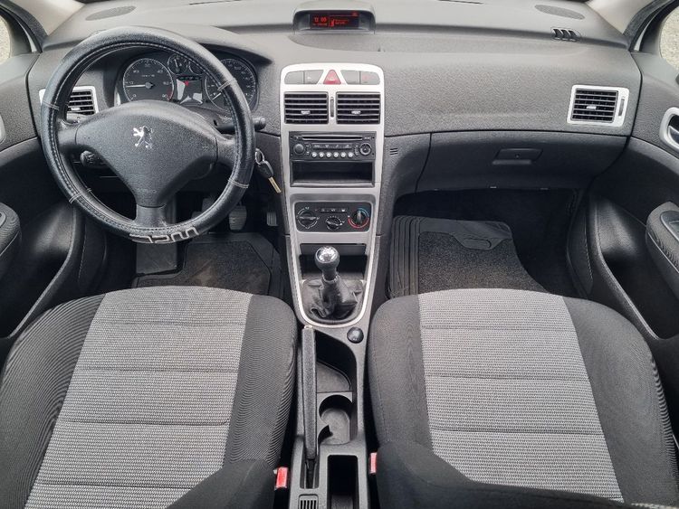 voiture occasion PEUGEOT 307 à la Réunion disponible sur noutlauto.re