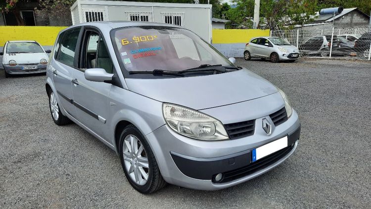 voiture occasion RENAULT SCENIC à la Réunion disponible sur noutlauto.re