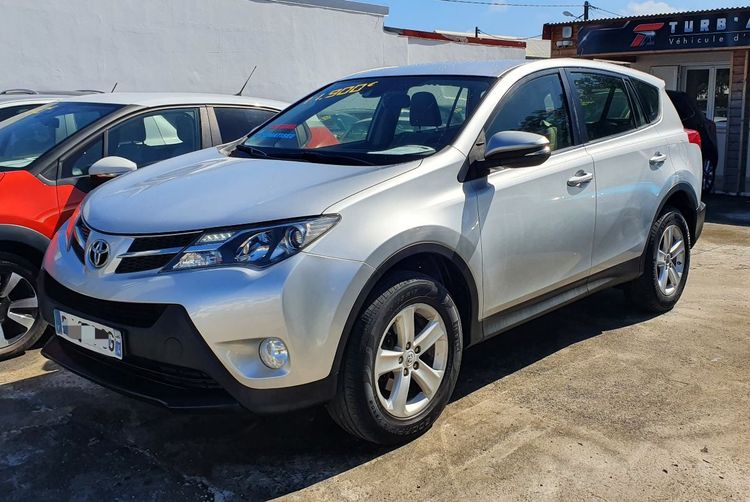 voiture occasion TOYOTA RAV4 à la Réunion disponible sur noutlauto.re