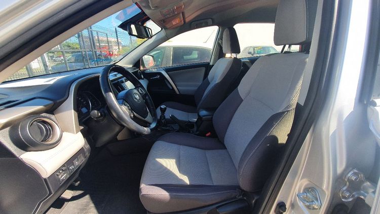 voiture occasion TOYOTA RAV4 à la Réunion disponible sur noutlauto.re