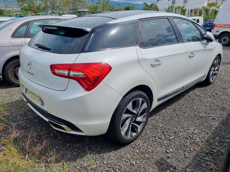 voiture occasion CITROEN DS5 à la Réunion disponible sur noutlauto.re