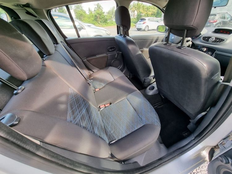 voiture occasion RENAULT CLIO à la Réunion disponible sur noutlauto.re
