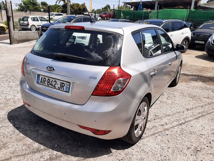 voiture occasion KIA CEE-D à la Réunion disponible sur noutlauto.re