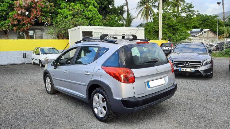 voiture occasion PEUGEOT 207 à la Réunion disponible sur noutlauto.re