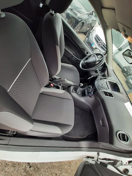 voiture occasion FORD FIESTA à la Réunion disponible sur noutlauto.re