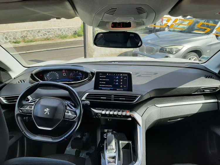 voiture occasion PEUGEOT 3008 à la Réunion disponible sur noutlauto.re